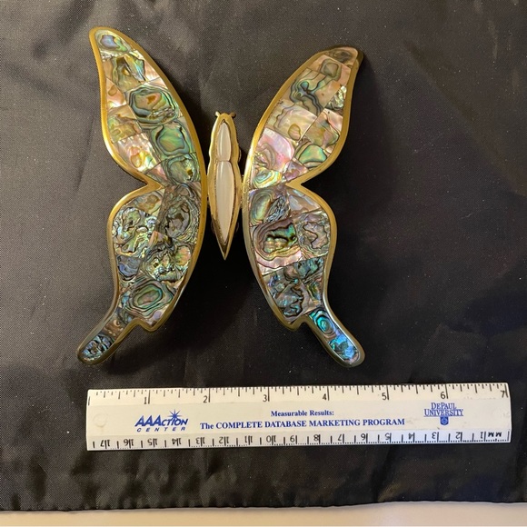 Rare Mid-Century Mosaic Abalone Butterfly With Two Cup Drawer Pulls - Picture 5 of 5